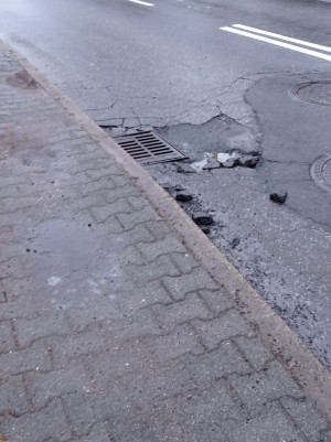 Zdjęcie 2 przedstawia problem zgłoszony w tym alercie