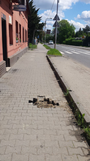Zdjęcie 1 przedstawia problem zgłoszony w tym alercie