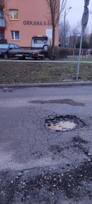Zdjęcie 2 przedstawia problem zgłoszony w tym alercie