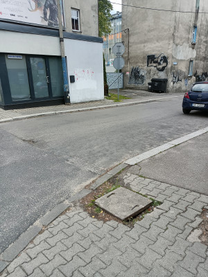 Zdjęcie 1 przedstawia problem zgłoszony w tym alercie