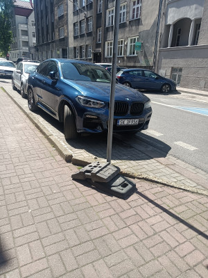 Zdjęcie 1 przedstawia problem zgłoszony w tym alercie